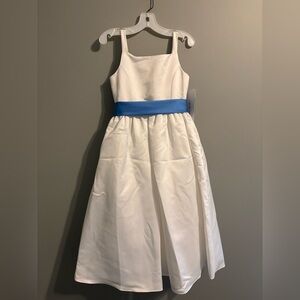 David's Bridal White Flower Girl Dress With Detachable Bow